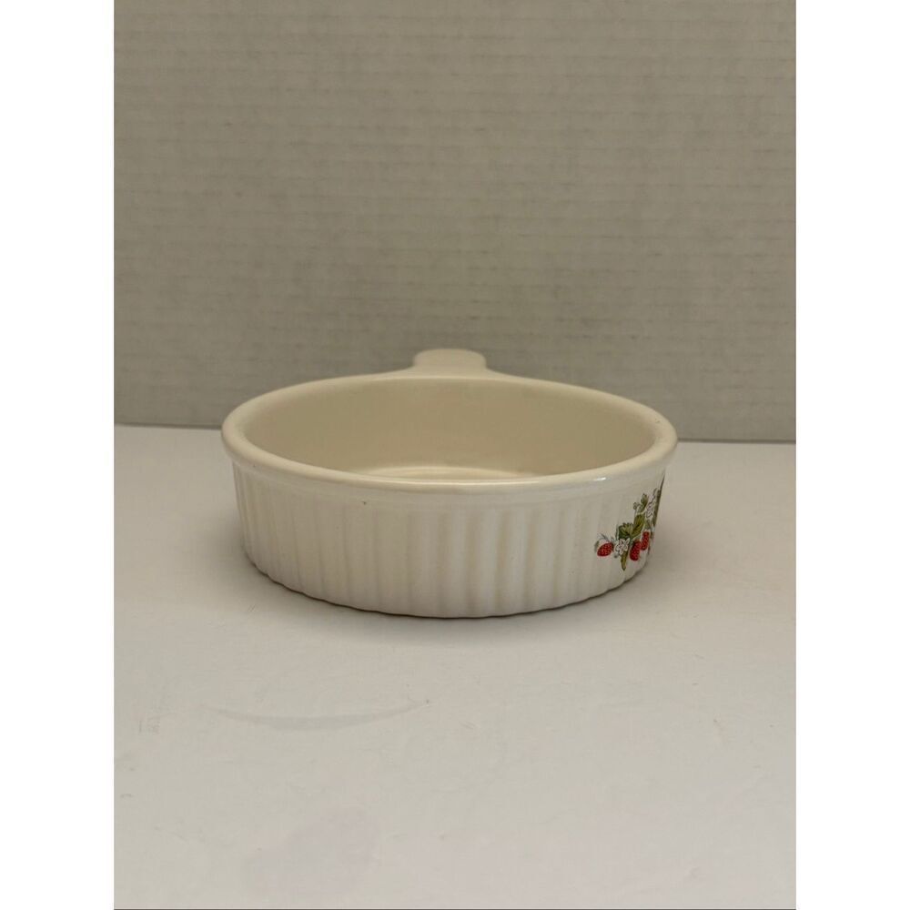 Vintage Strawberries & Floral White Round Stoneware Baking Dish with Handle - Picture 4 of 8